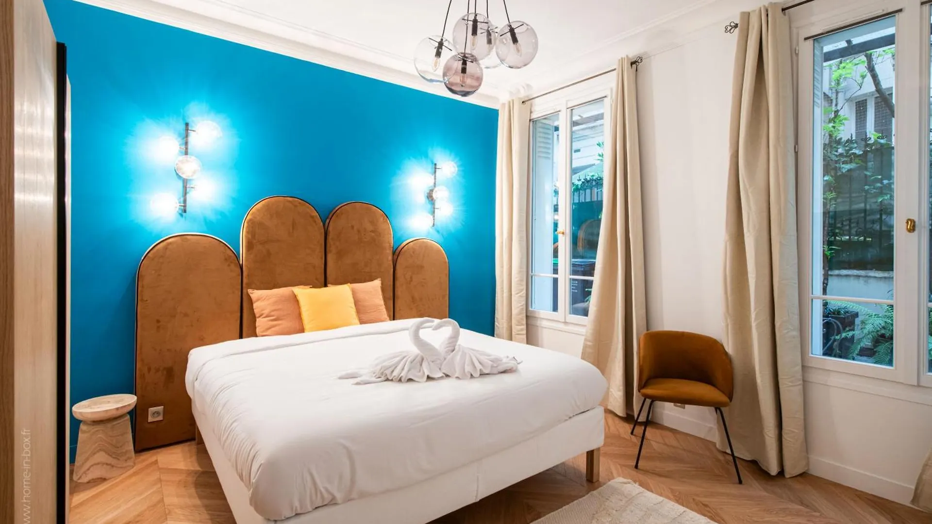 Hotelhome Paris 16 3*,