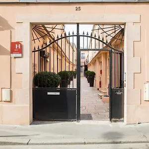 De L'horloge Apart-hotel