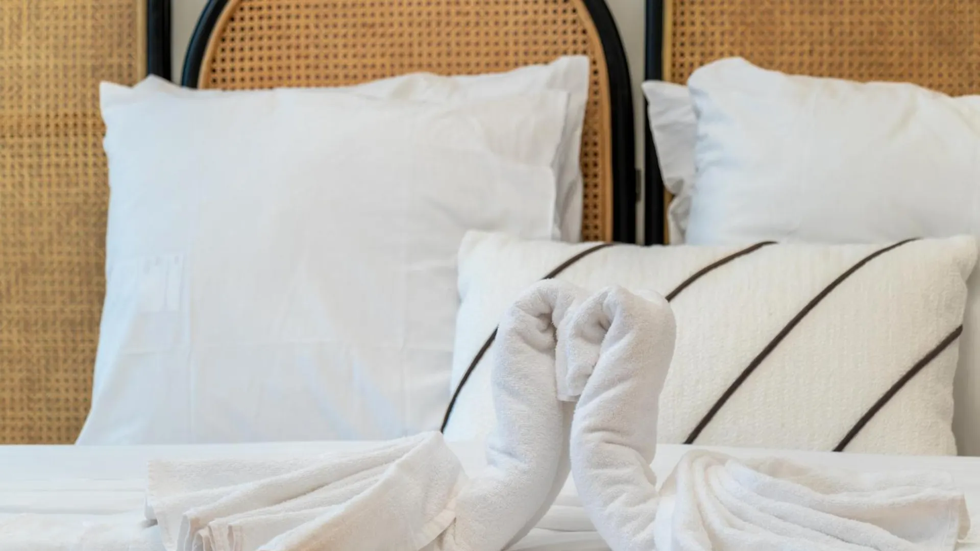 HotelHome Paris 16 Aparthotel
