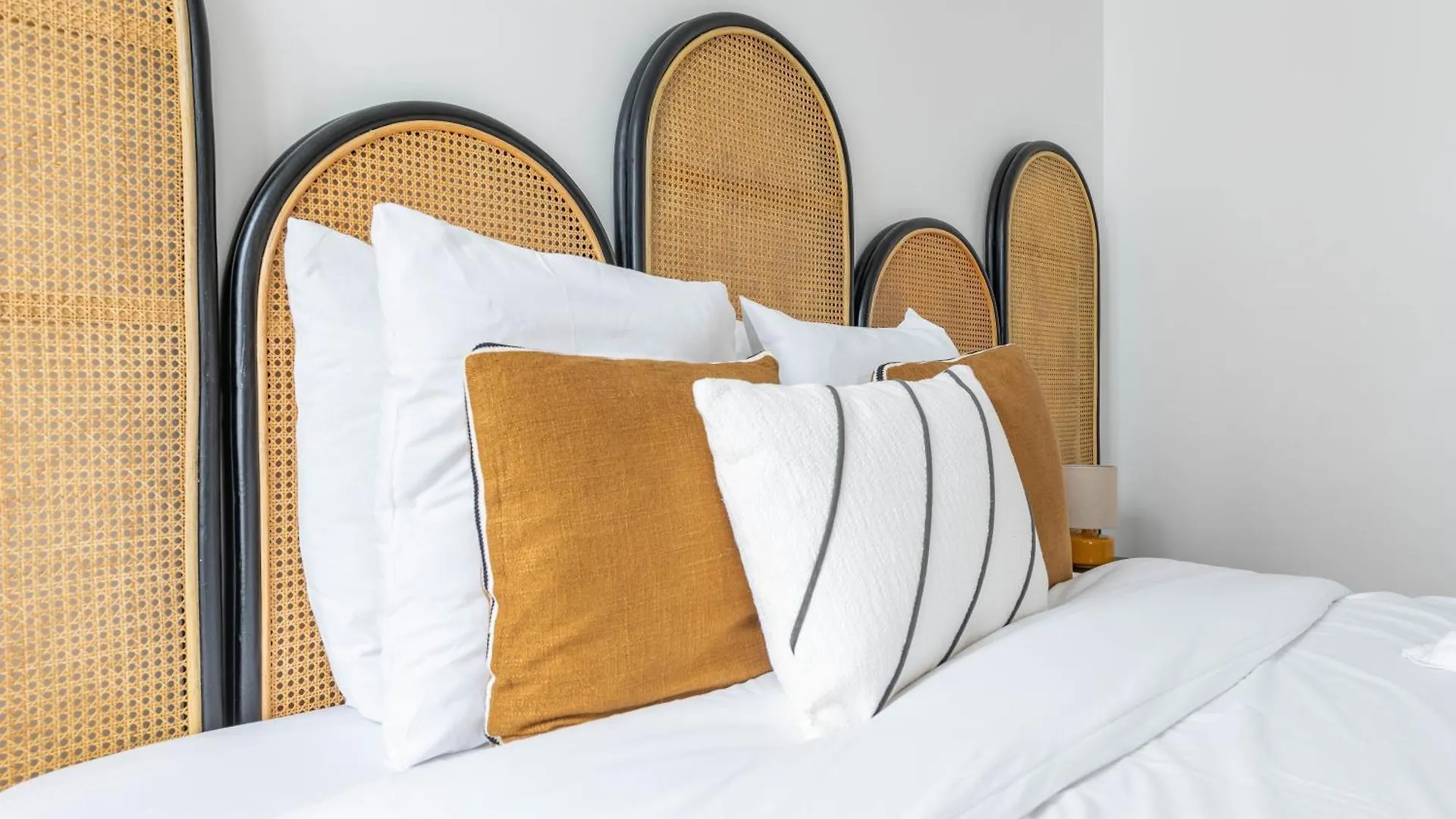 Hotelhome Paris 16
