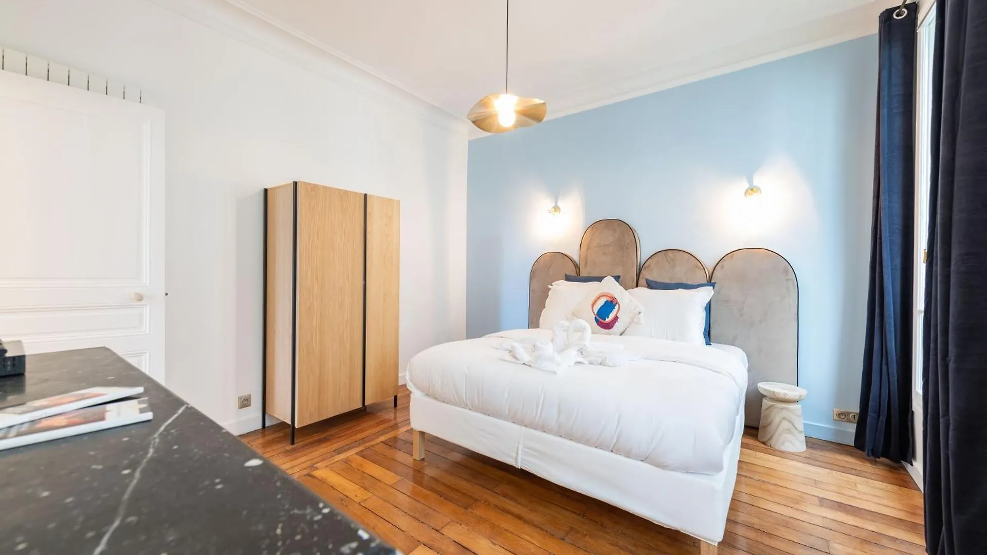 HotelHome Paris 16