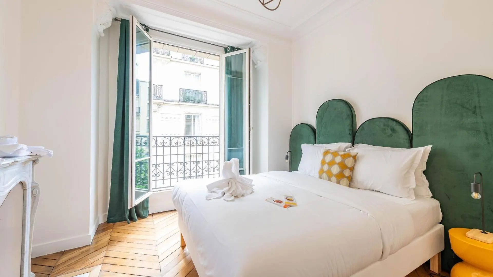 HotelHome Paris 16 3*,