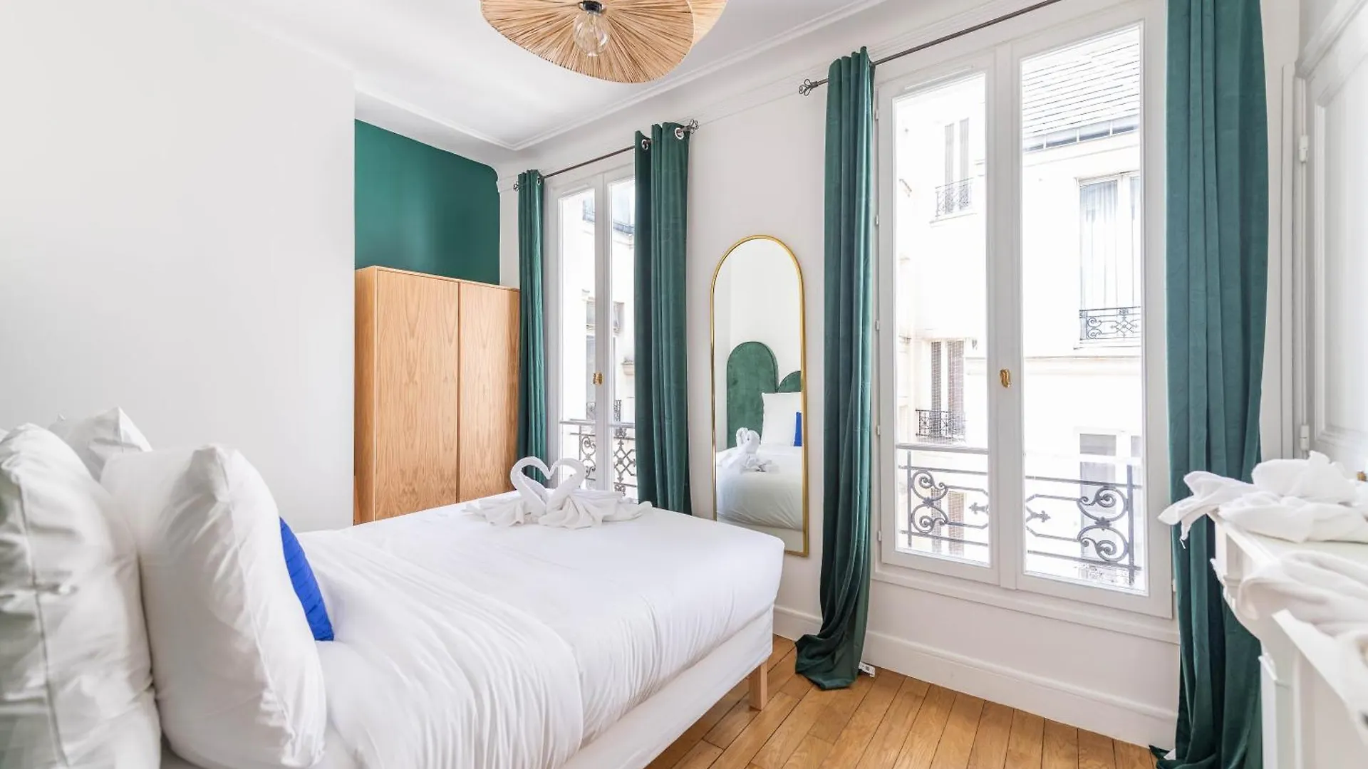 Hotelhome Paris 16 3*,  França