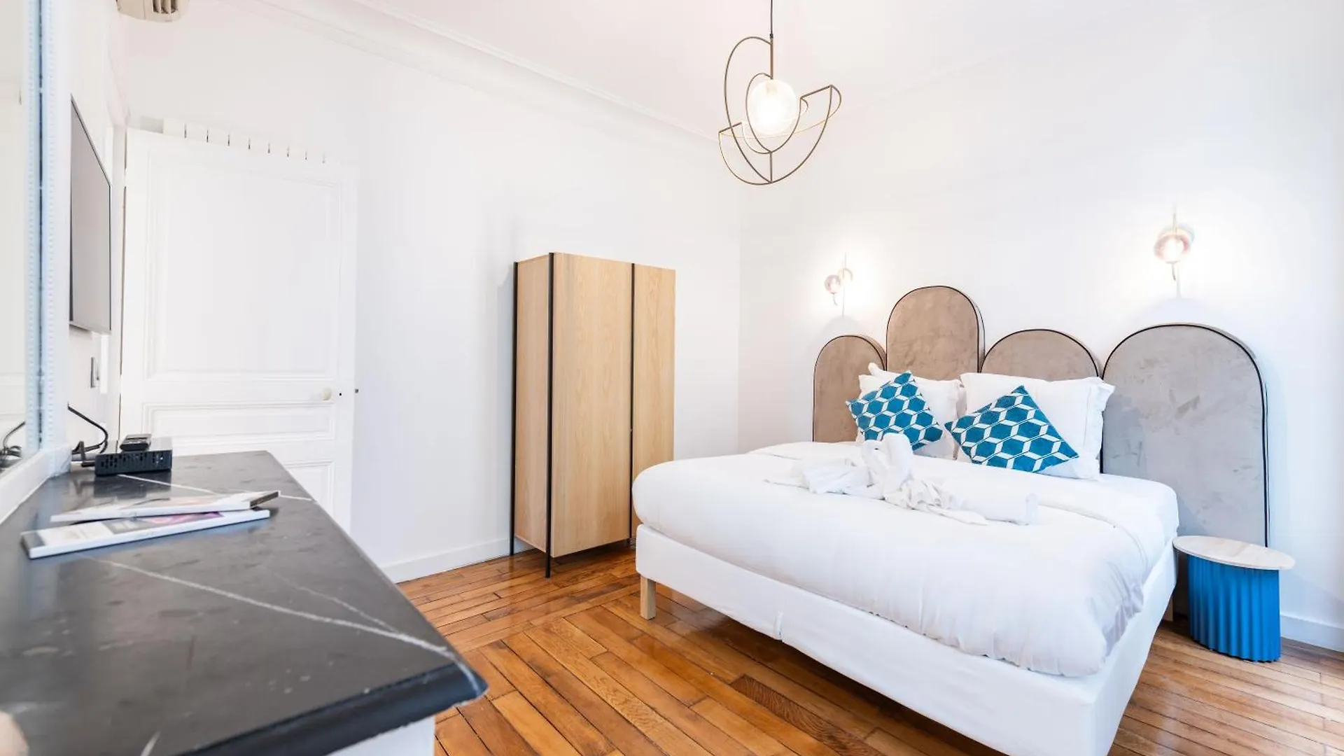 HotelHome Paris 16 Aparthotel