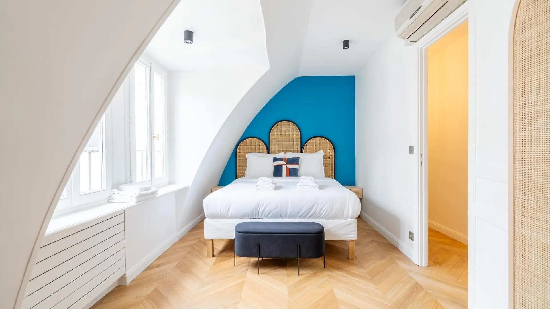 HotelHome Paris 16 Aparthotel